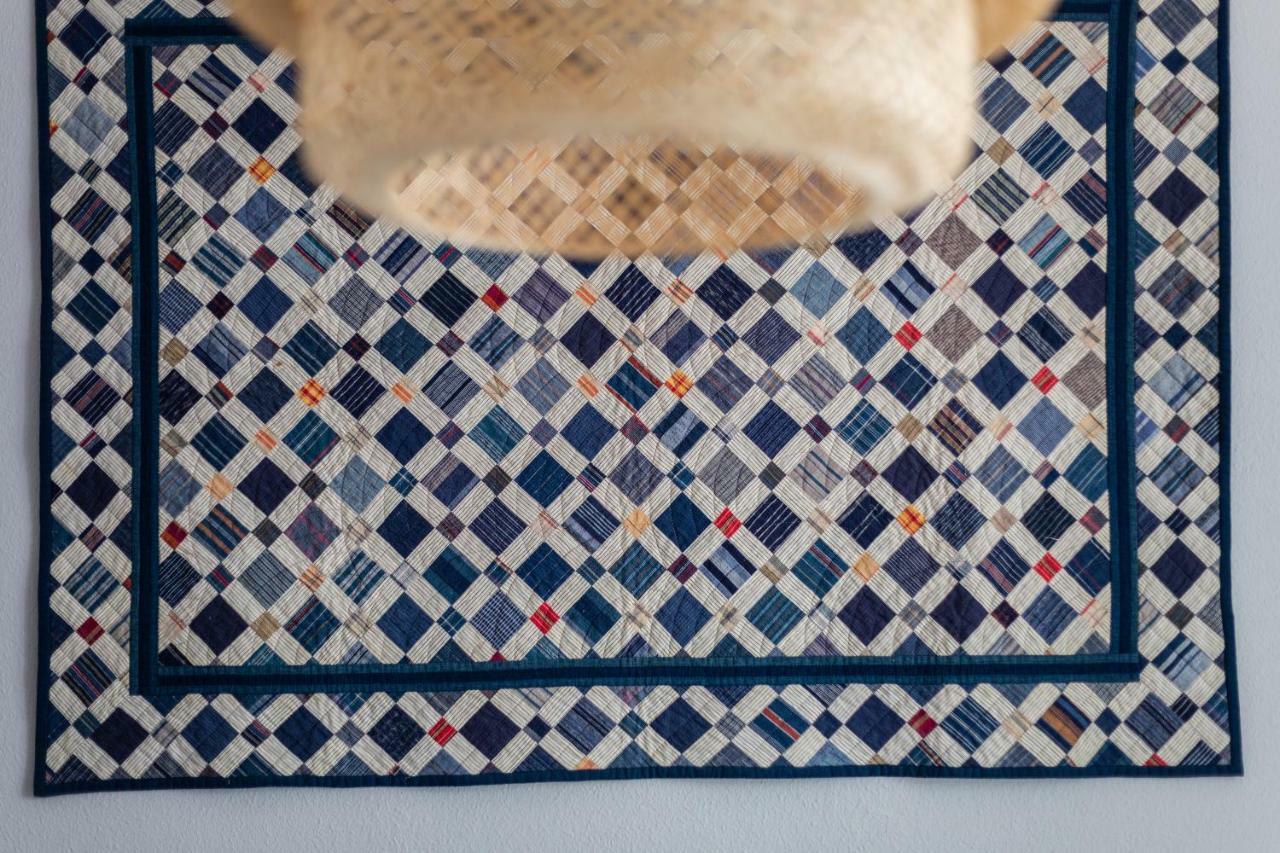 Serva La Bari Shared Apartment Sevilla Exteriör bild